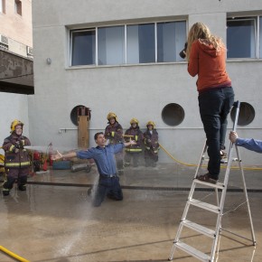 El making of recull la complicitat entre bombers i infants El making of recull la complicitat entre bombers i infants